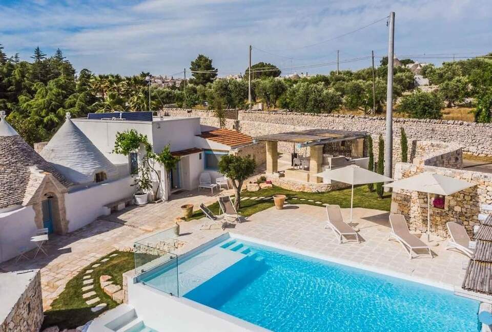 Traditional Trulli Retreat in Puglia - Putignano, Italy