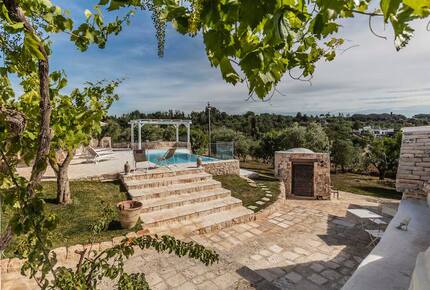 Traditional Trulli Retreat in Puglia - Putignano, Italy