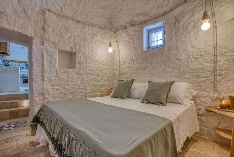 Traditional Trulli Retreat in Puglia - Putignano, Italy