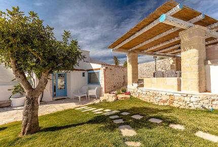 Traditional Trulli Retreat in Puglia - Putignano, Italy