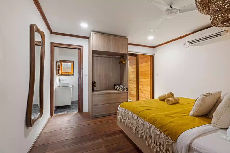 Mentawai Beachfront with Direct Surf Access - Mentawai Islands, Indonesia