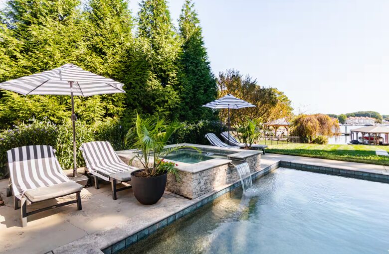 Lake Norman Waterfront Retreat - Cornelius, North Carolina
