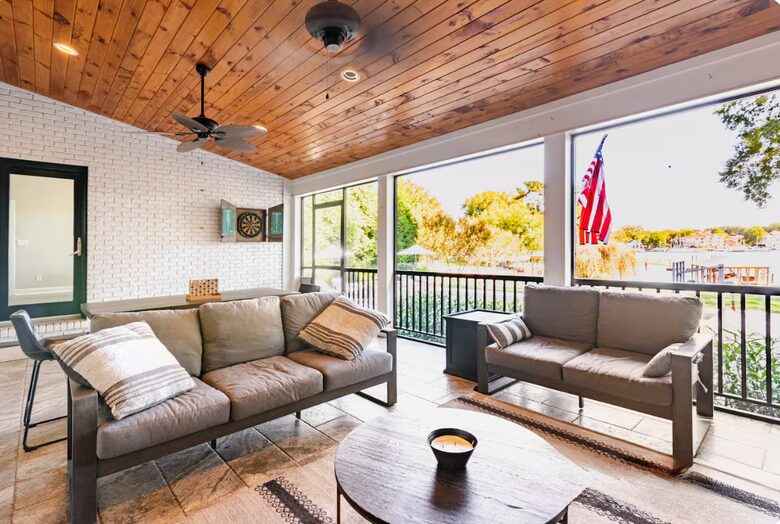 Lake Norman Waterfront Retreat - Cornelius, North Carolina