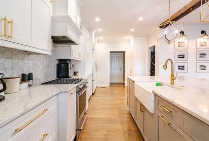 Lake Norman Waterfront Retreat - Cornelius, North Carolina