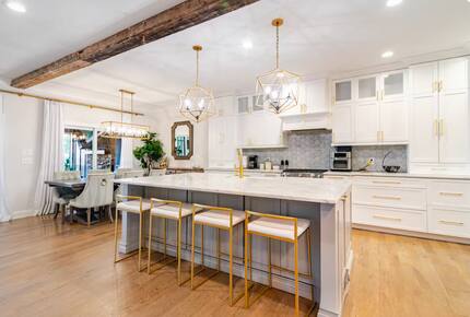 Lake Norman Waterfront Retreat - Cornelius, North Carolina