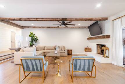 Lake Norman Waterfront Retreat - Cornelius, North Carolina