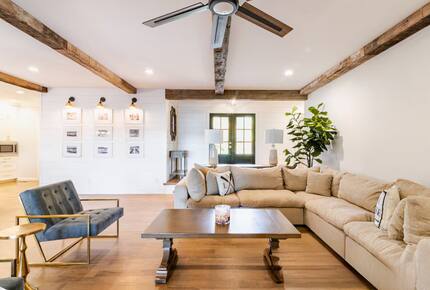 Lake Norman Waterfront Retreat - Cornelius, North Carolina