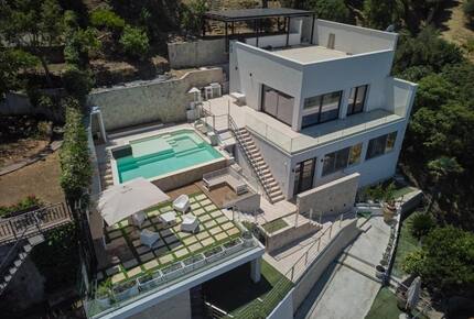 Sophisticated Sicilian Villa with Private Pool - Cefalu', Italy