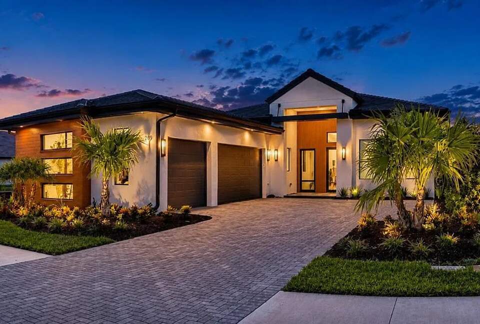 Waterside Escape on Florida's Gulf Coast - Lakewood Ranch, Florida