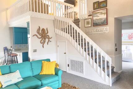 Canal-Front Cottage at Sunset Beach - Sunset Beach, North Carolina