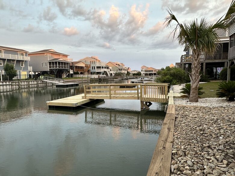 Canal-Front Cottage at Sunset Beach - Sunset Beach, North Carolina