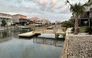 Canal-Front Cottage at Sunset Beach - Sunset Beach, North Carolina