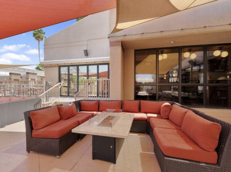 Sun Lakes Lakefront Home with Golf Cart - Sun Lakes, Arizona