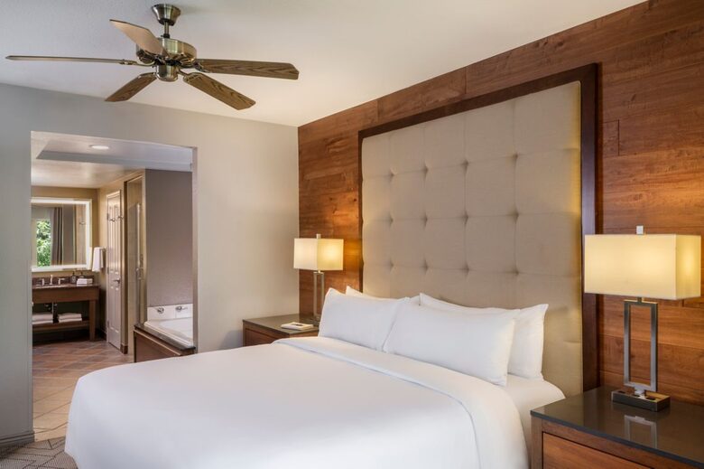 Sheraton Lakeside Terrace Villas at Mountain Vista | 2 Bedroom Villa - Avon, Colorado
