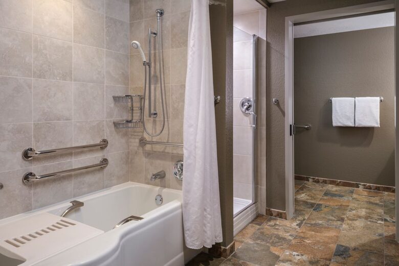 Sheraton Lakeside Terrace Villas at Mountain Vista | 2 Bedroom Villa - Avon, Colorado