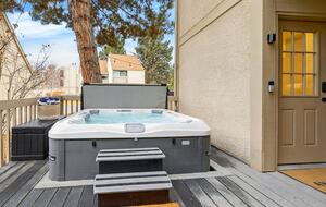 Park City Hot Tub Living Near the Slopes - Park City, Utah