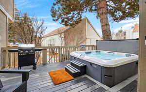 Park City Hot Tub Living Near the Slopes - Park City, Utah