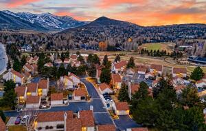 Park City Hot Tub Living Near the Slopes - Park City, Utah