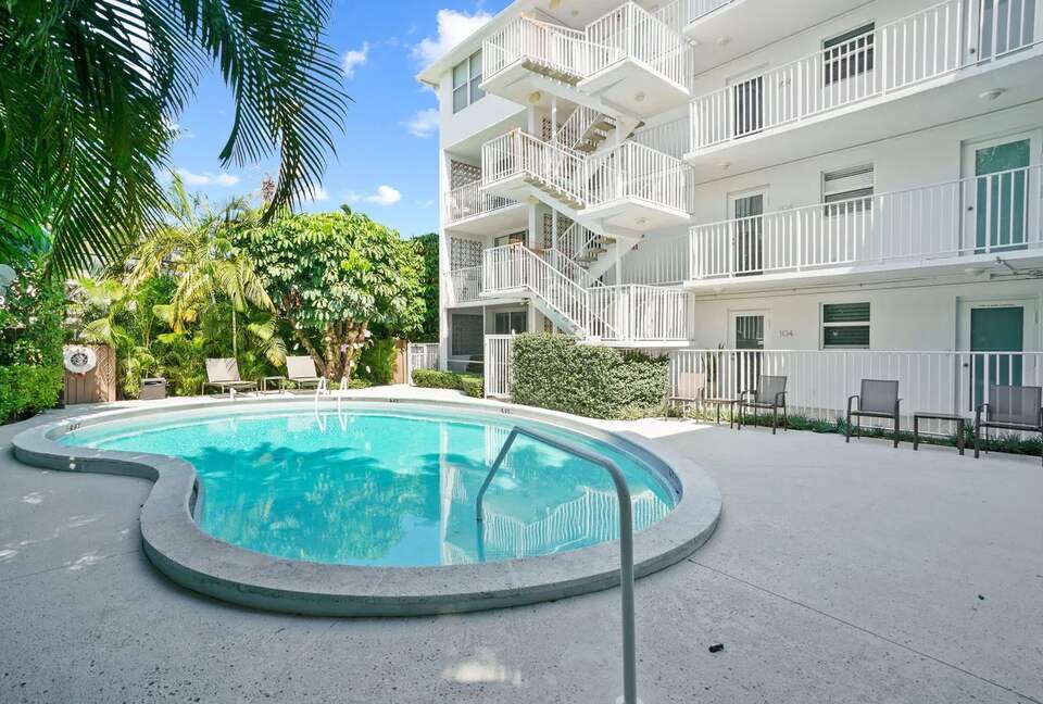 Charming Palm Beach Getaway - Palm Beach, Florida