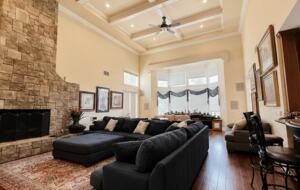 Grand Estate in Canyon Country - Canyon Country, California