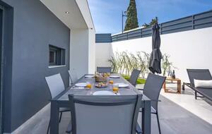 Contemporary Pool Villa in Porches - Porches, Portugal