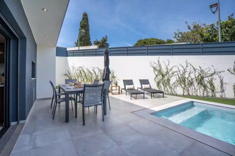 Contemporary Pool Villa in Porches - Porches, Portugal