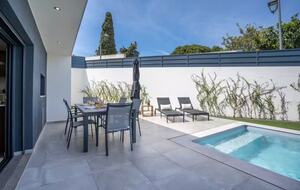 Contemporary Pool Villa in Porches - Porches, Portugal
