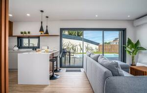 Contemporary Pool Villa in Porches - Porches, Portugal