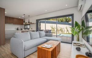 Contemporary Pool Villa in Porches - Porches, Portugal
