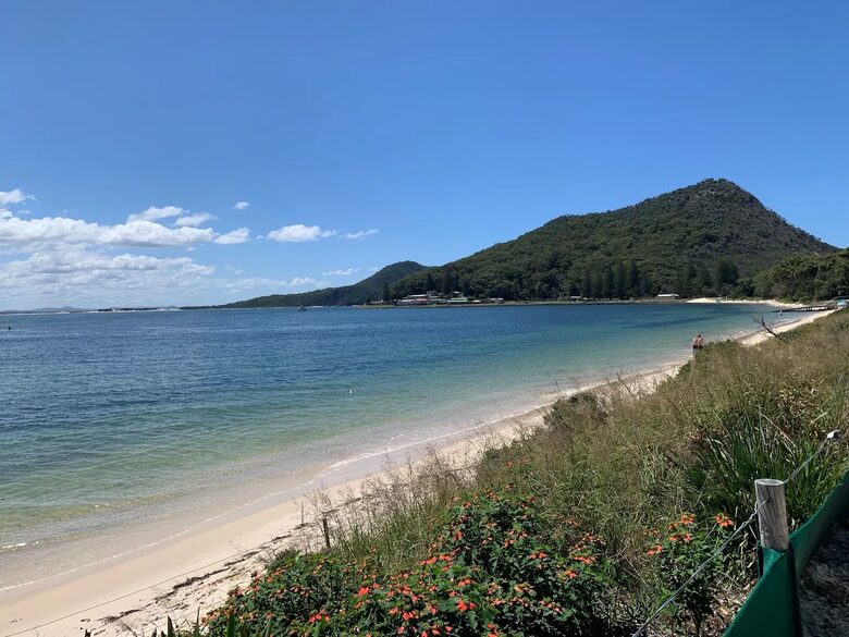 Shoal Bay Water Views Opposite the Beach - Shoal Bay, Australia