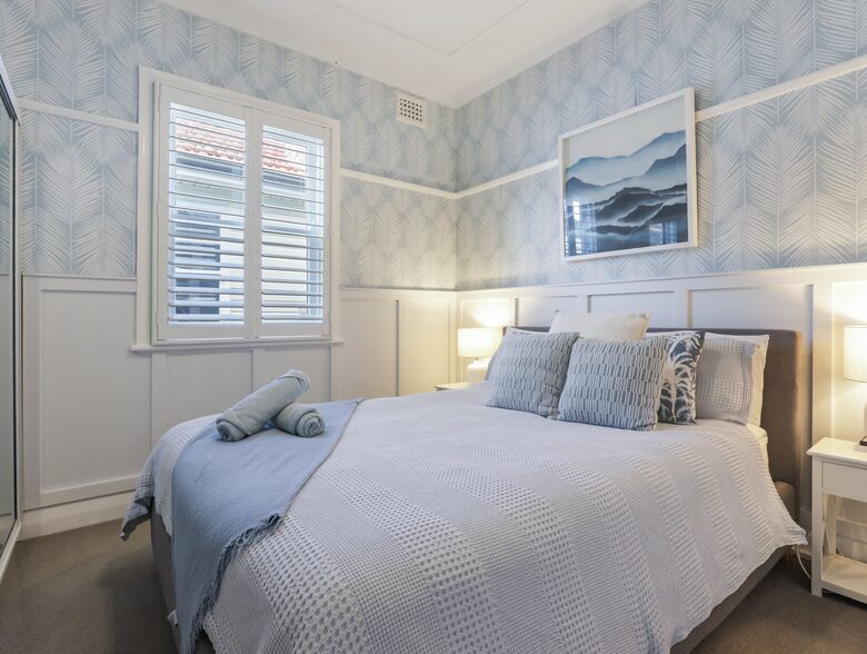 Newcastle Living from a Stylish Mayfield Home - Mayfield, Australia