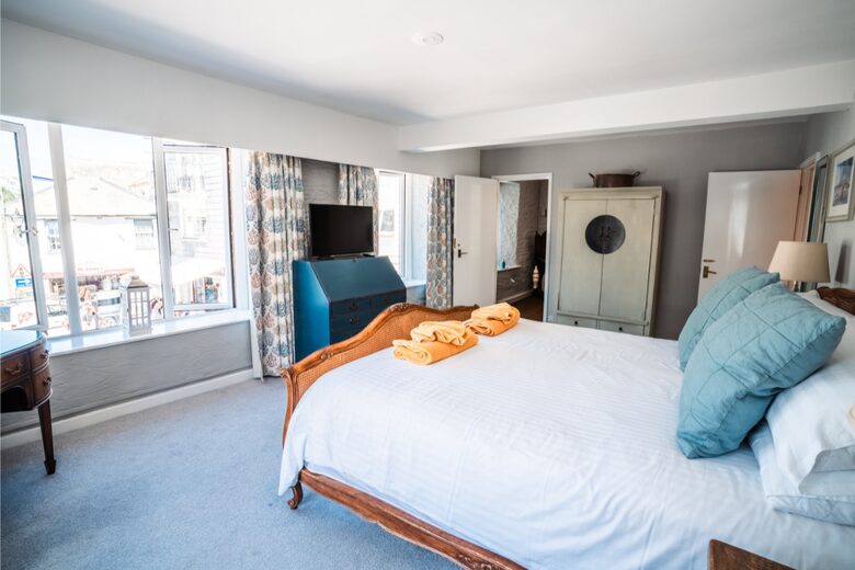 The Pilchard Palace | A Historic Harbour Masterpiece - East Looe, United Kingdom