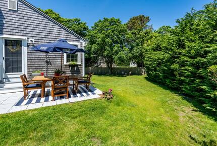 North Chatham Cottage Near Beaches and Town - Chatham, Massachusetts