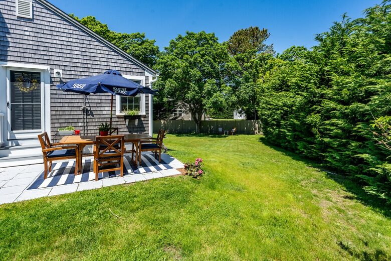 North Chatham Cottage Near Beaches and Town - Chatham, Massachusetts