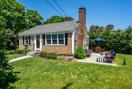 North Chatham Cottage Near Beaches and Town - Chatham, Massachusetts