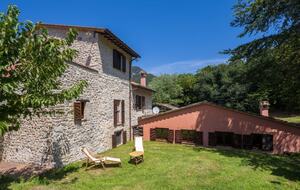 Countryside Apartment in a Traditional Umbrian Agriturismo - Ferentillo, Italy