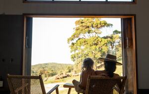 Luxury Hinterland Escape on 200 Acres - The Barn Retreat - Coolgardie, Australia