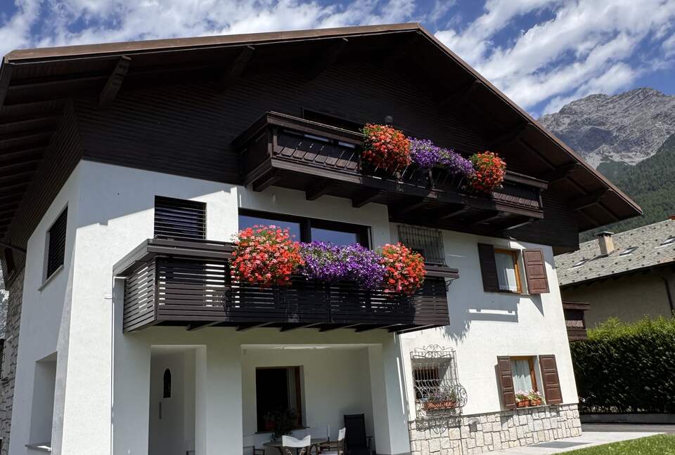 Warm and Inviting Alpine Escape - Bormio, Italy