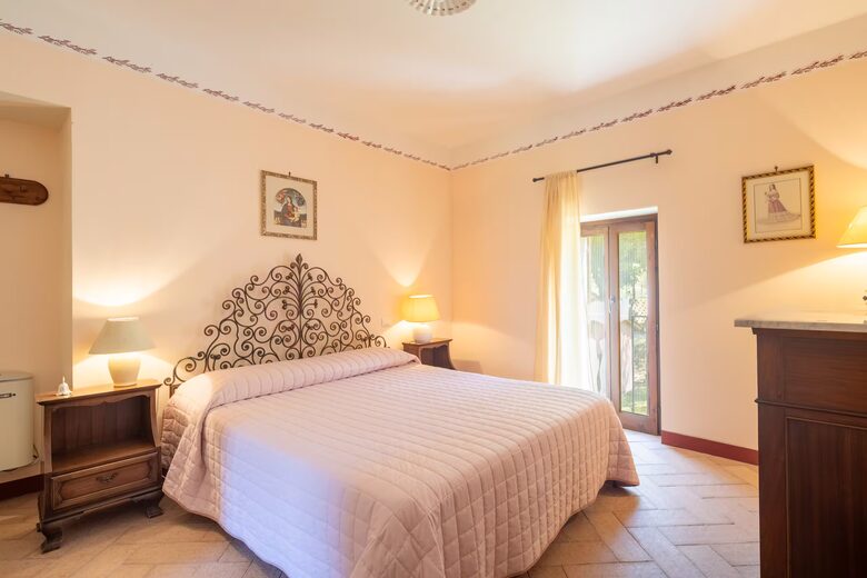Private Umbrian Farmhouse with Countryside Views - Ferentillo, Italy