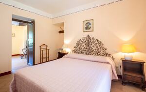 Private Umbrian Farmhouse with Countryside Views - Ferentillo, Italy