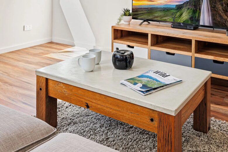 Modern Mountain Living at Lake Crackenback - Crackenback, Australia