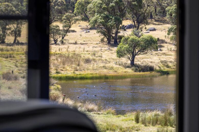 Modern Mountain Living at Lake Crackenback - Crackenback, Australia