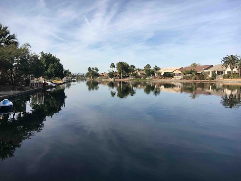Lakeside Living on Oakwood Lake - Chandler, Arizona