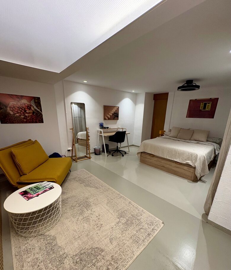 Spacious Two-Level Retreat in Central Barcelona - Barcelona, Spain