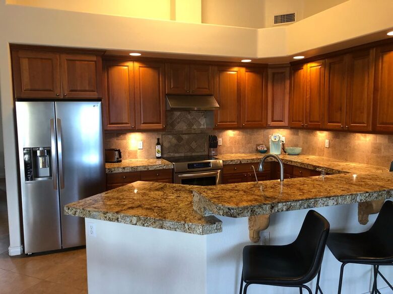 Lakeside Living on Oakwood Lake - Chandler, Arizona