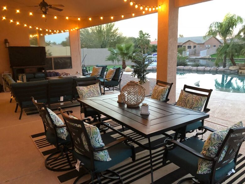 Lakeside Living on Oakwood Lake - Chandler, Arizona