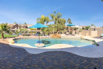 Lakeside Living on Oakwood Lake - Chandler, Arizona