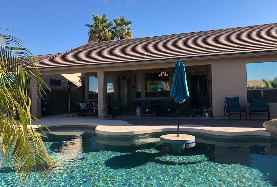Lakeside Living on Oakwood Lake - Chandler, Arizona