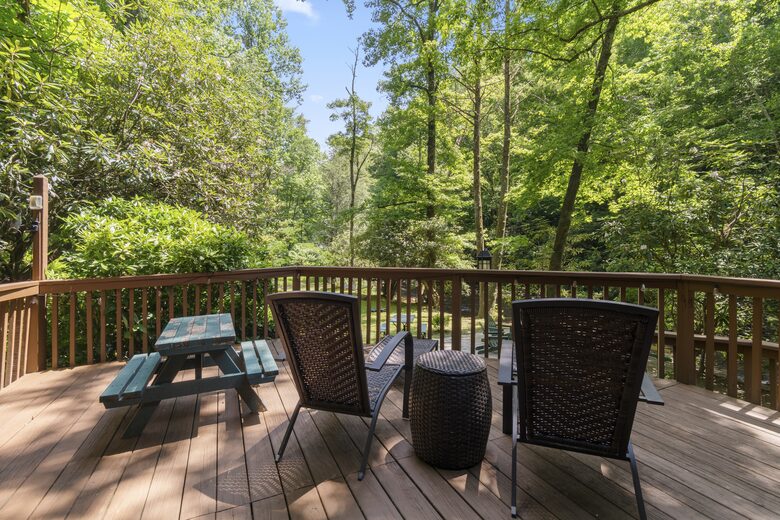 Creek Front Mountain Retreat - Hayesville, North Carolina