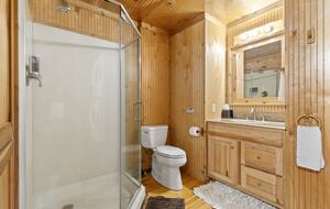 Creek Front Mountain Retreat - Hayesville, North Carolina